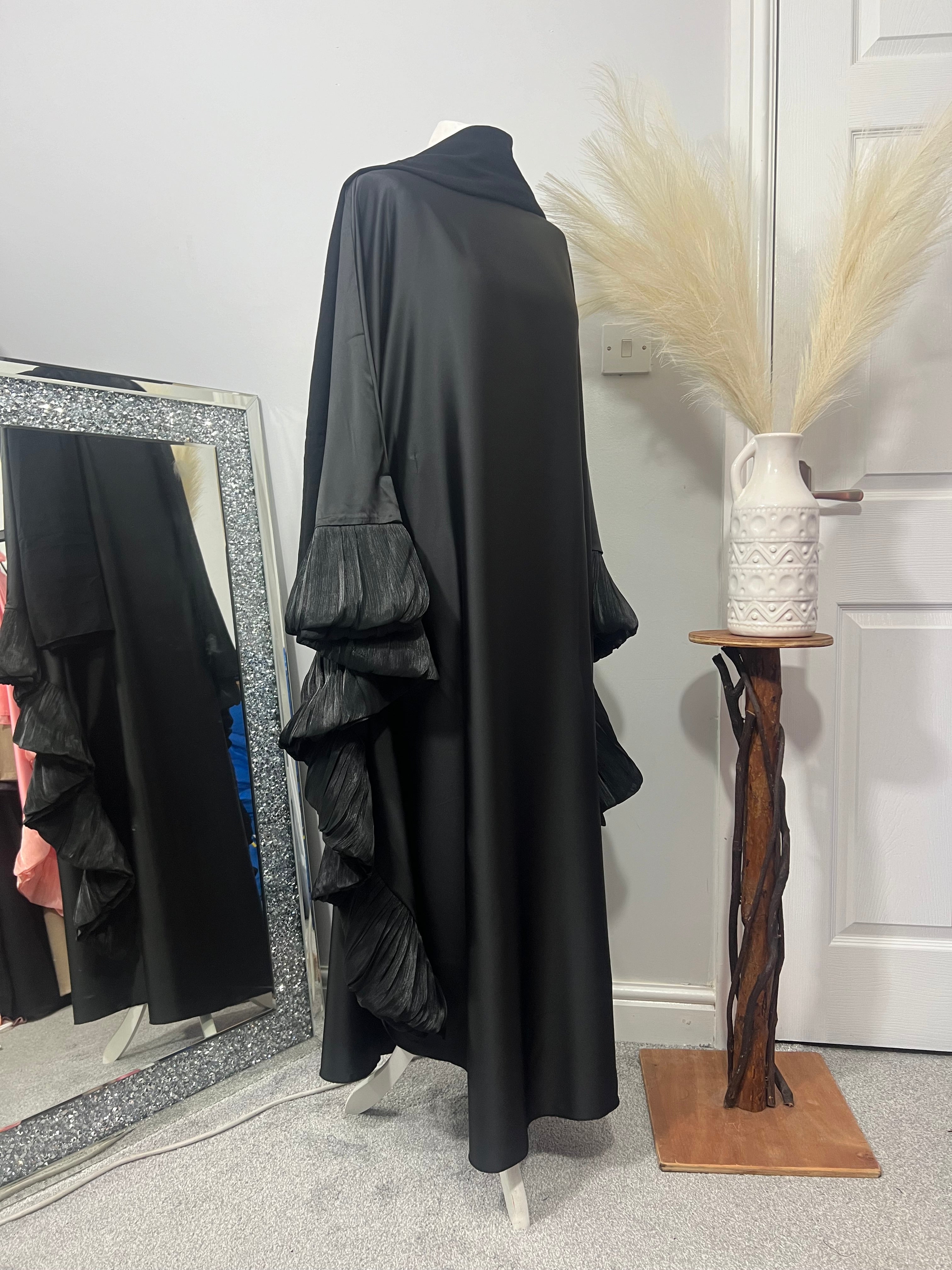 Zulaikhaa abaya- Satin kaftan with organza trimming- inner belt