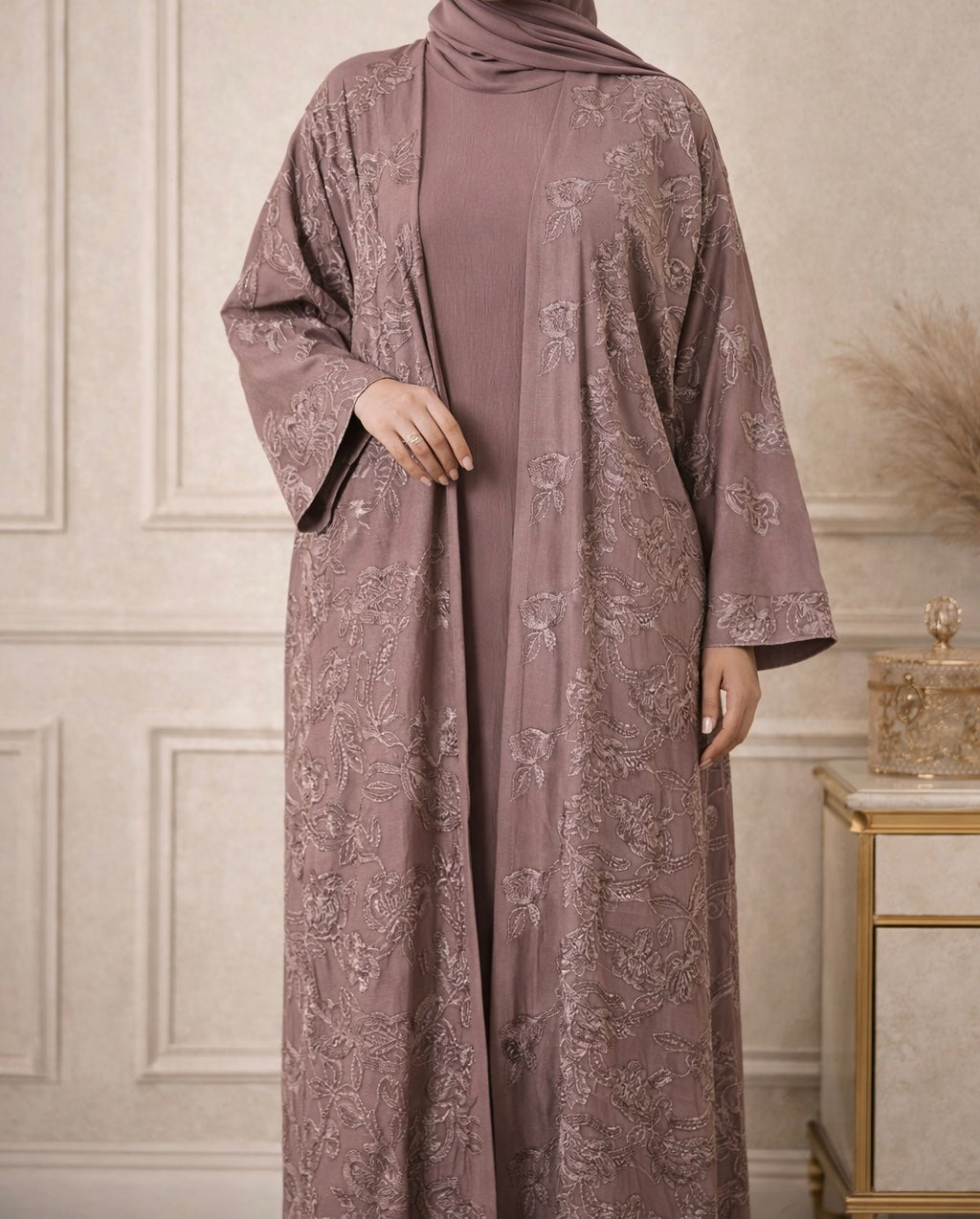 Abaya in Mauve